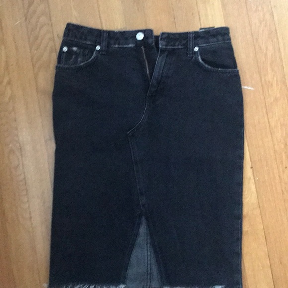 H&M Dresses & Skirts - Black denim pencil skirt with front slit H&M Dresses & Skirts - Black denim pencil skirt with front slit